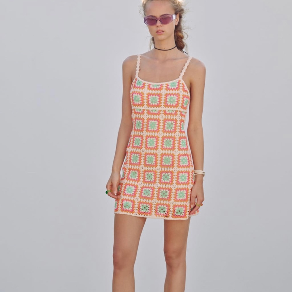 ZARA NWT CROCHET DRESS SIZE L